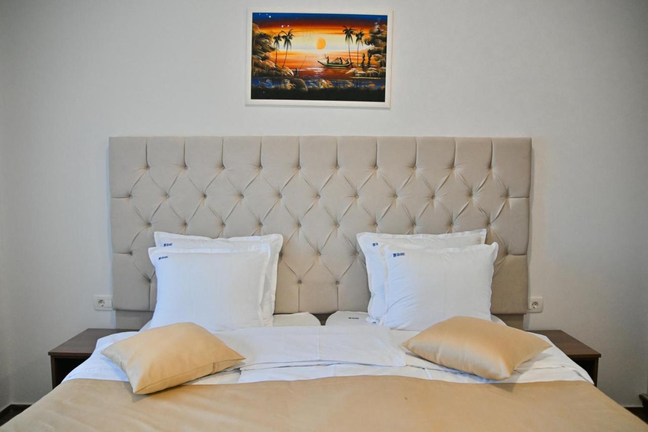 Motel Celebic Mitrovici  Eksteriør billede