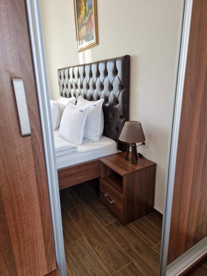 Motel Celebic Mitrovici  Eksteriør billede
